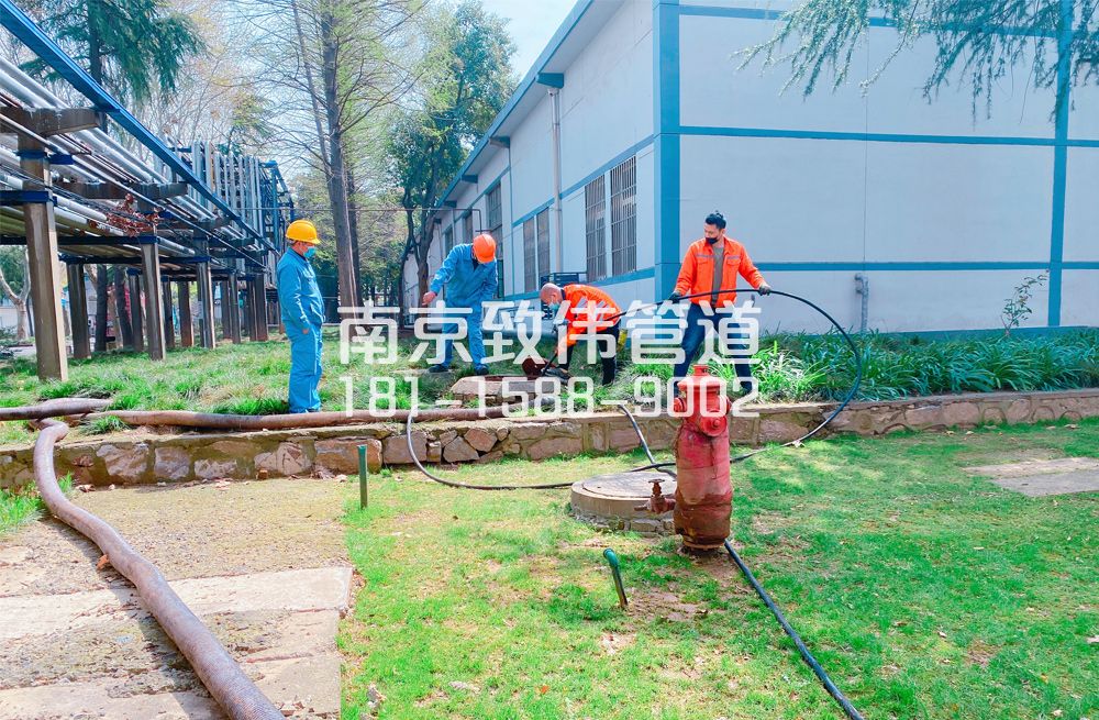 360长虹路石化工厂管道清洗