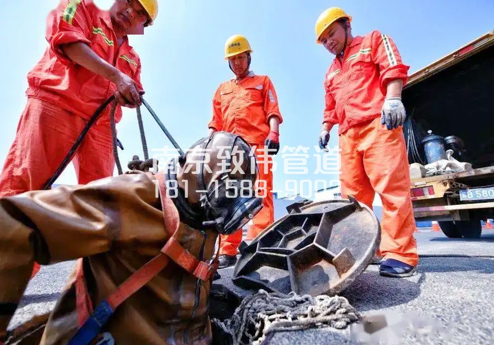 长虹路有限空间作业